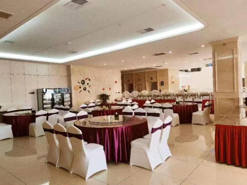 Huashan Xinghe International Hotel Huayin Экстерьер фото